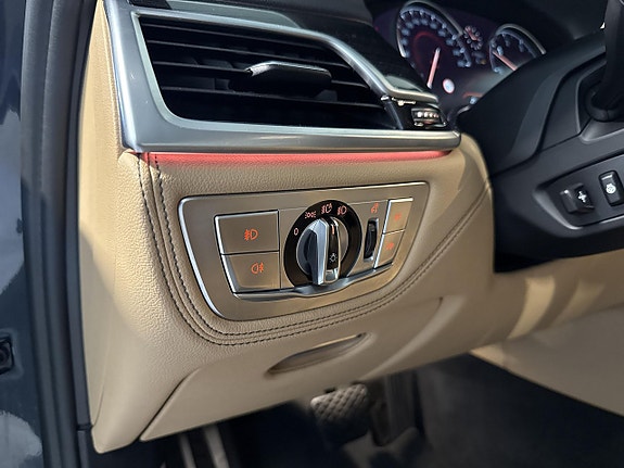 BMW 750d 25 of 30
