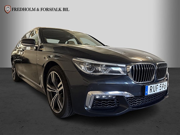 BMW 750d 6 of 30