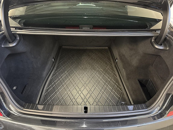 BMW 750d 17 of 30