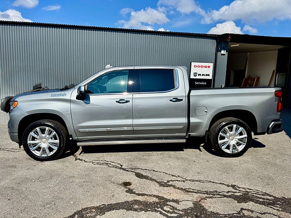 Chevrolet Silverado 1500 5 of 10