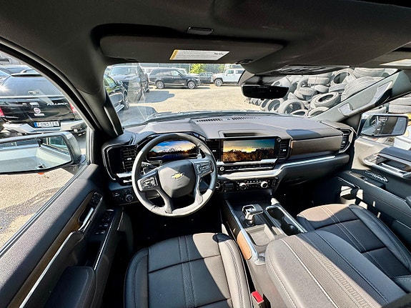 Chevrolet Silverado 1500 10 of 10