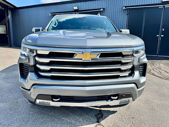 Chevrolet Silverado 1500 7 of 10