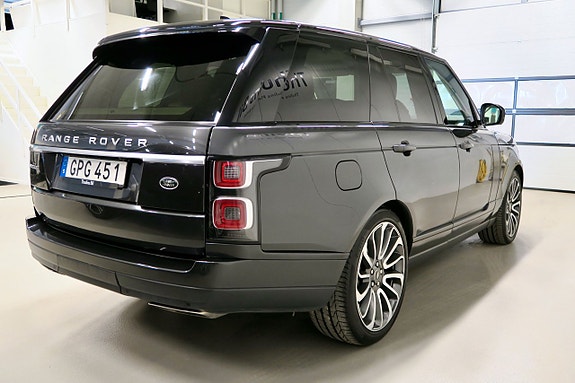 Land Rover Range Rover 3 of 5