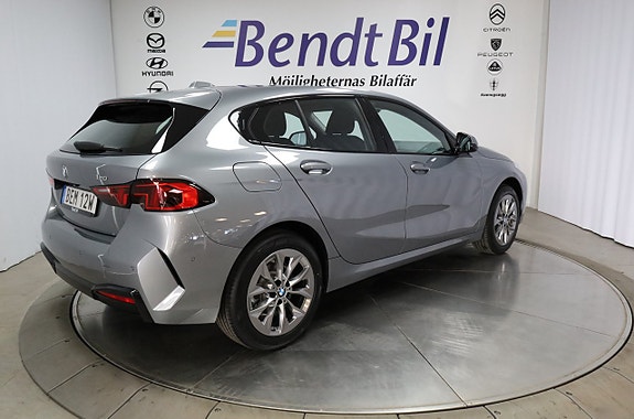 BMW 120 13 of 27