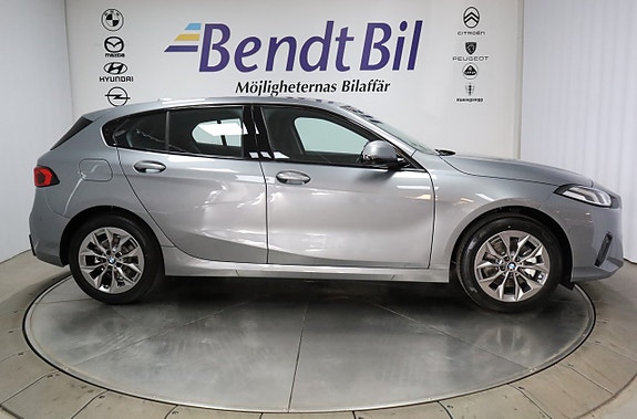 BMW 120 14 of 27