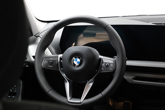 BMW 120 6 of 27