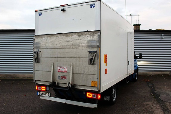 Mercedes-Benz Sprinter 316 4 of 5
