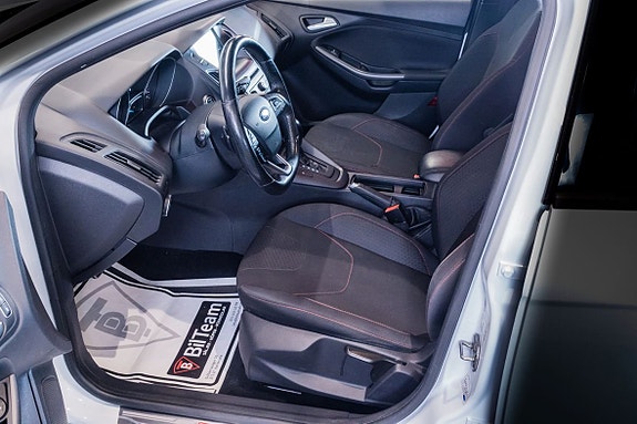 Ford Focus 14 of 24