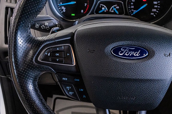 Ford Focus 19 of 24