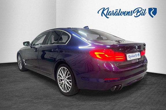 BMW 540i 3 of 5