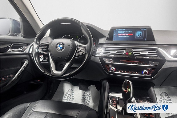 BMW 540i 9 of 13
