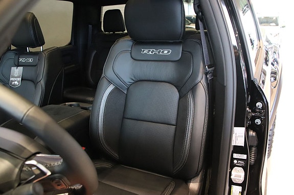 Dodge RAM 1500 12 of 30