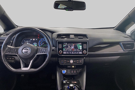 Nissan Leaf 7 of 12