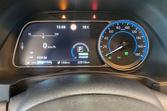 Nissan Leaf 11 of 12