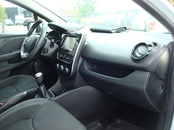 Renault Clio 6 of 6