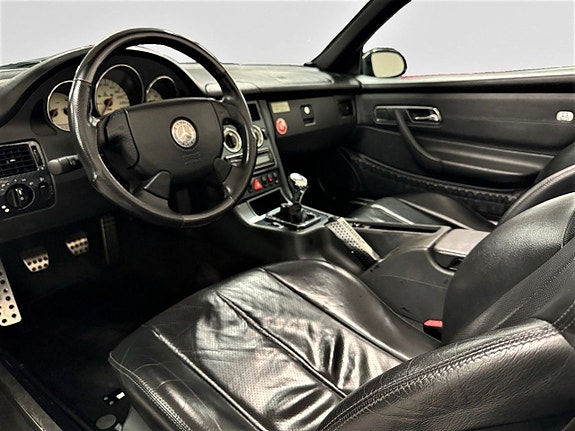 Mercedes-Benz SLK200 13 of 24