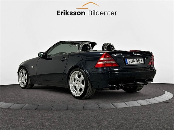 Mercedes-Benz SLK200 4 of 24