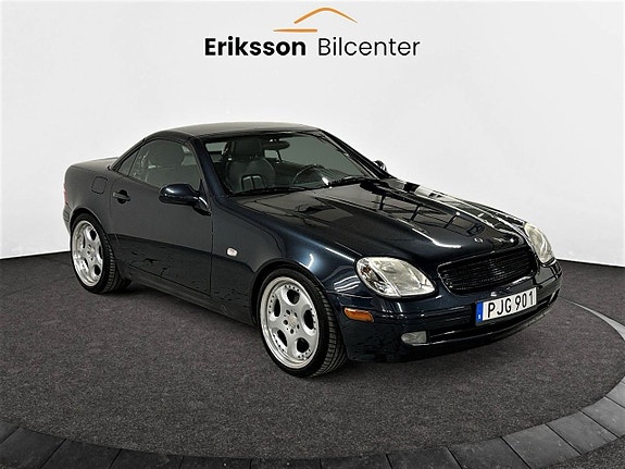 Mercedes-Benz SLK200 10 of 24