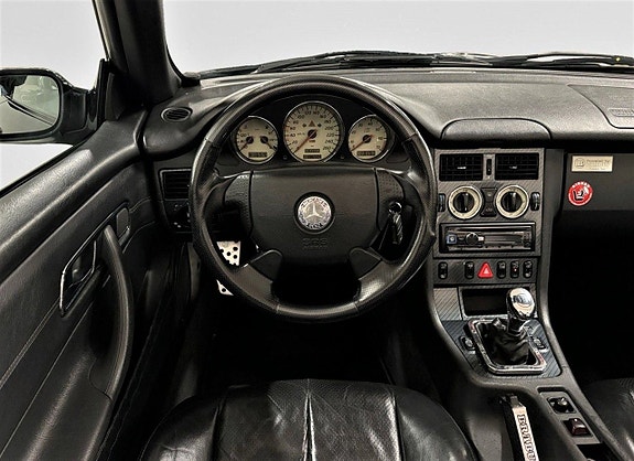 Mercedes-Benz SLK200 16 of 24