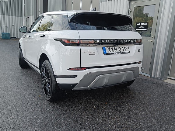 Land Rover Range Rover Evoque 12 of 27
