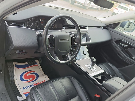 Land Rover Range Rover Evoque 23 of 27