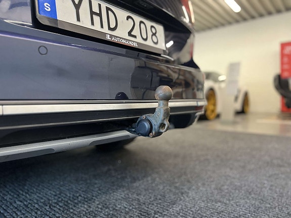 Volkswagen Passat Alltrack 10 of 26