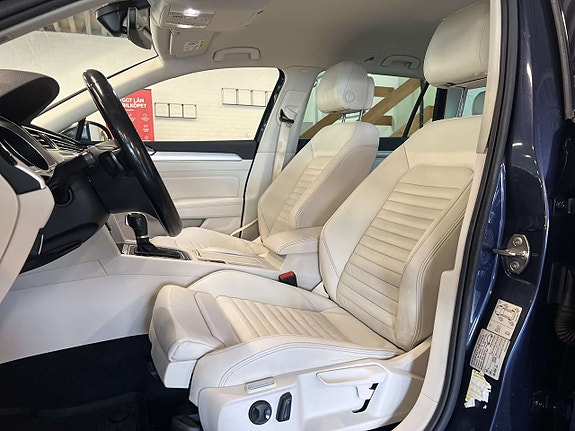 Volkswagen Passat Alltrack 15 of 26