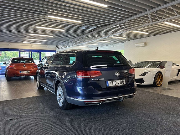 Volkswagen Passat Alltrack 6 of 26