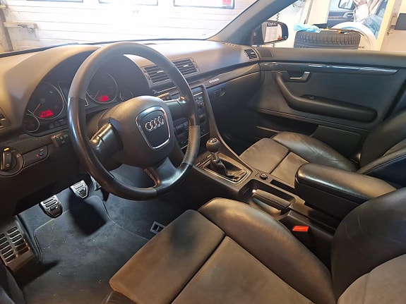 Audi A4 11 of 18