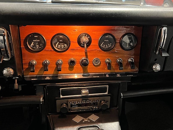 Jaguar E-TYPE 12 of 16