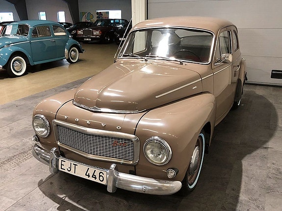 Volvo PV544 2 of 6