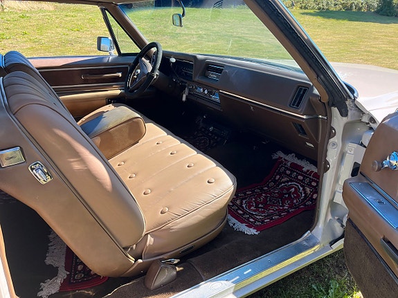 Cadillac Deville 12 of 14