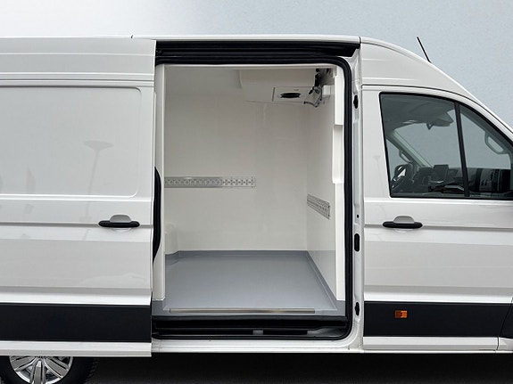 Volkswagen Crafter 12 of 16