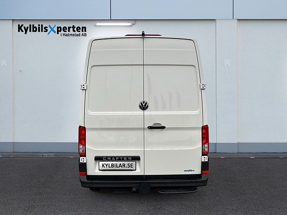 Volkswagen Crafter 4 of 5