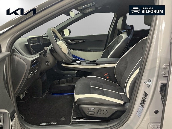 Kia EV6 8 of 20