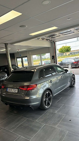 Audi A3 4 of 6