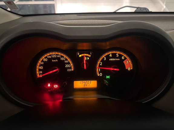 Nissan Note 11 of 22