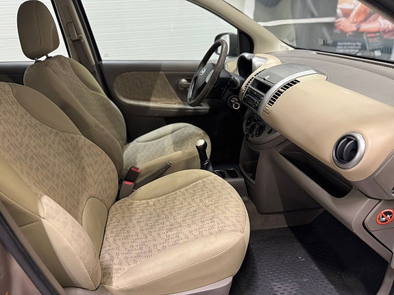 Nissan Note 18 of 22