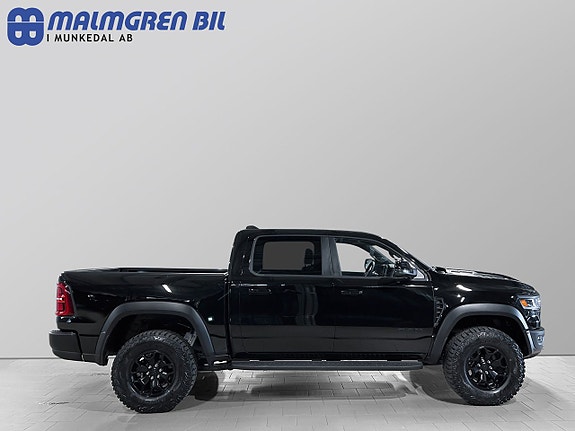 Dodge RAM 1500 2 of 5