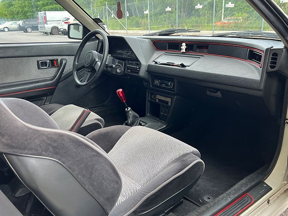 Honda CR-X 8 of 23