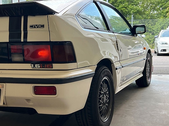 Honda CR-X 21 of 23