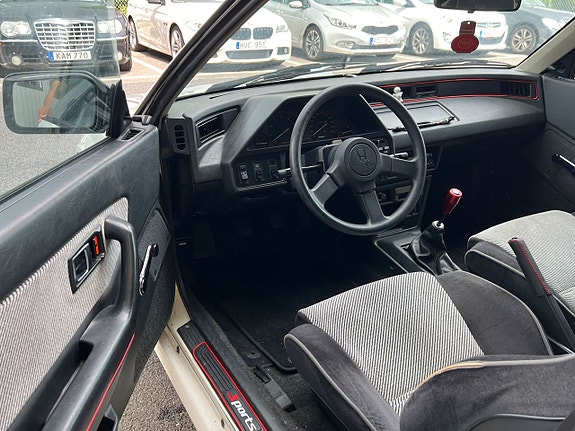 Honda CR-X 6 of 23