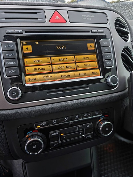 Volkswagen Tiguan 12 of 17