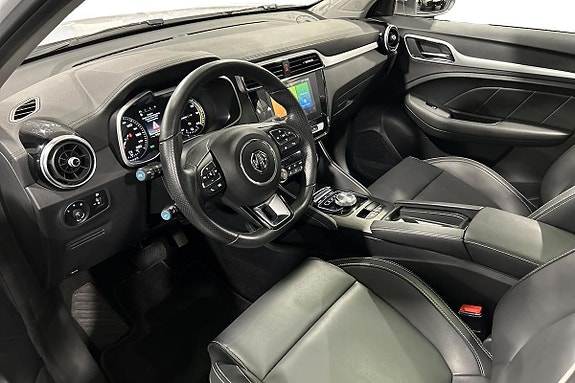 MG ZS EV 4 of 5