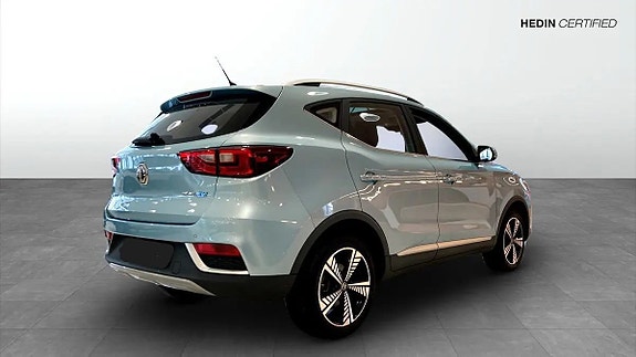 MG ZS EV 3 of 5