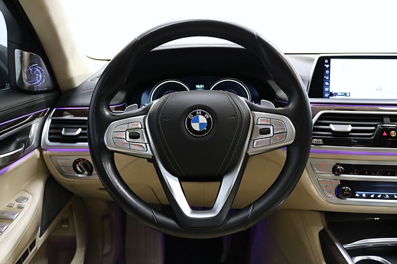BMW 750Li 9 of 29