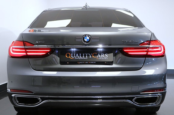 BMW 750Li 6 of 29