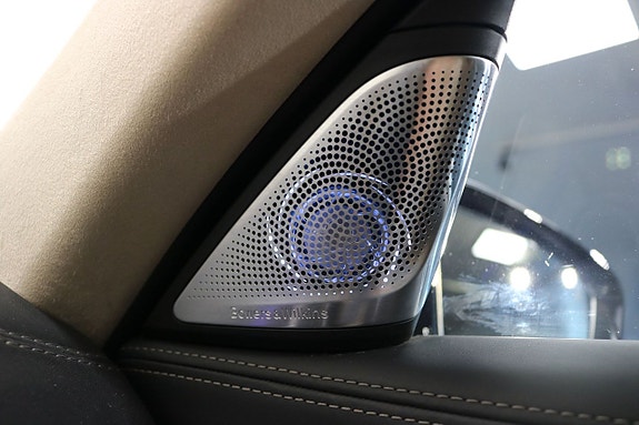 BMW 750Li 11 of 29