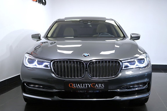 BMW 750Li 5 of 5