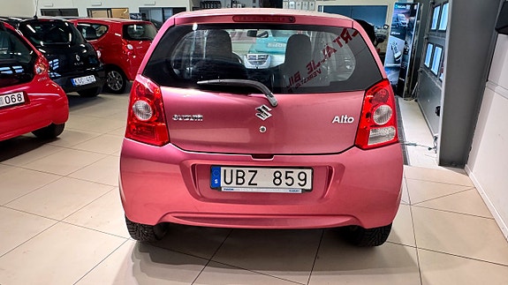 Suzuki Alto 13 of 15
